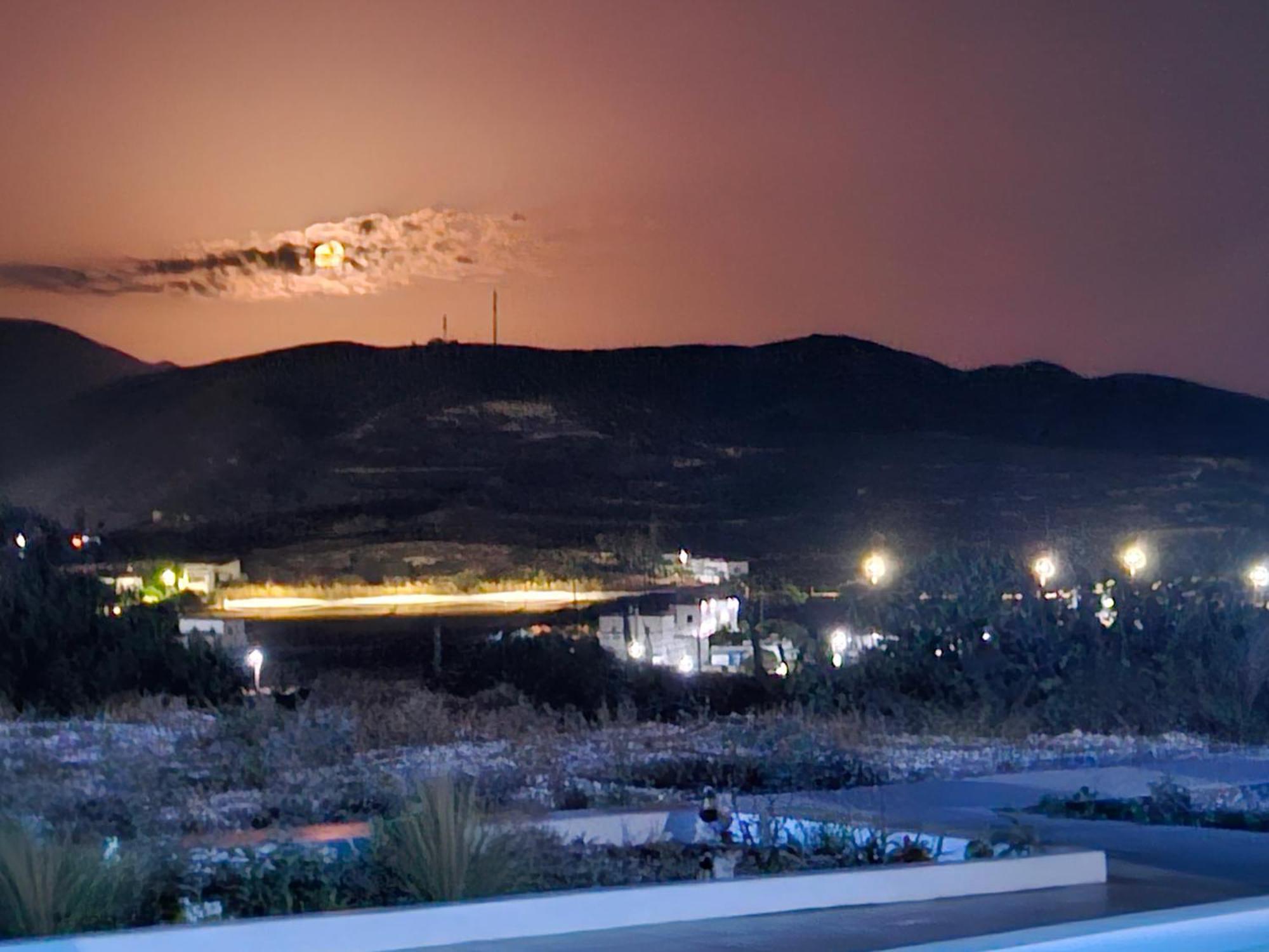Kapetan Giannis Suite Adamantas  Dış mekan fotoğraf