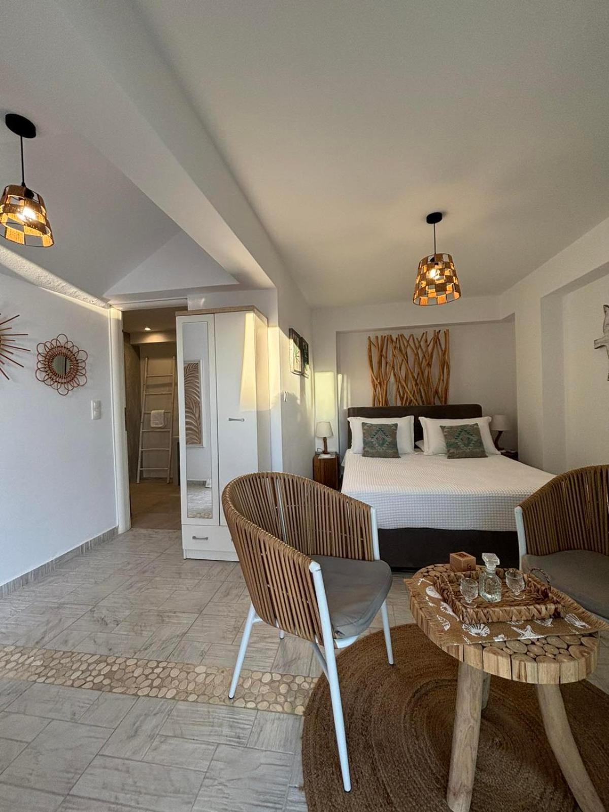 Kapetan Giannis Suite Adamantas  Dış mekan fotoğraf